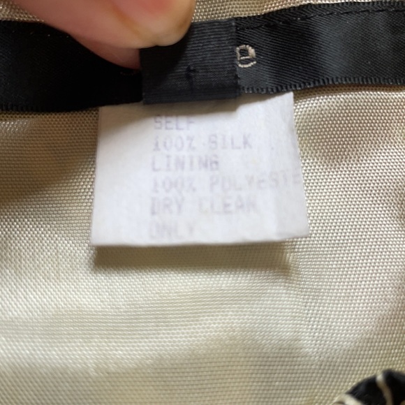 Silk skirt with grosgrain ribbon belt - Picture 5 of 10